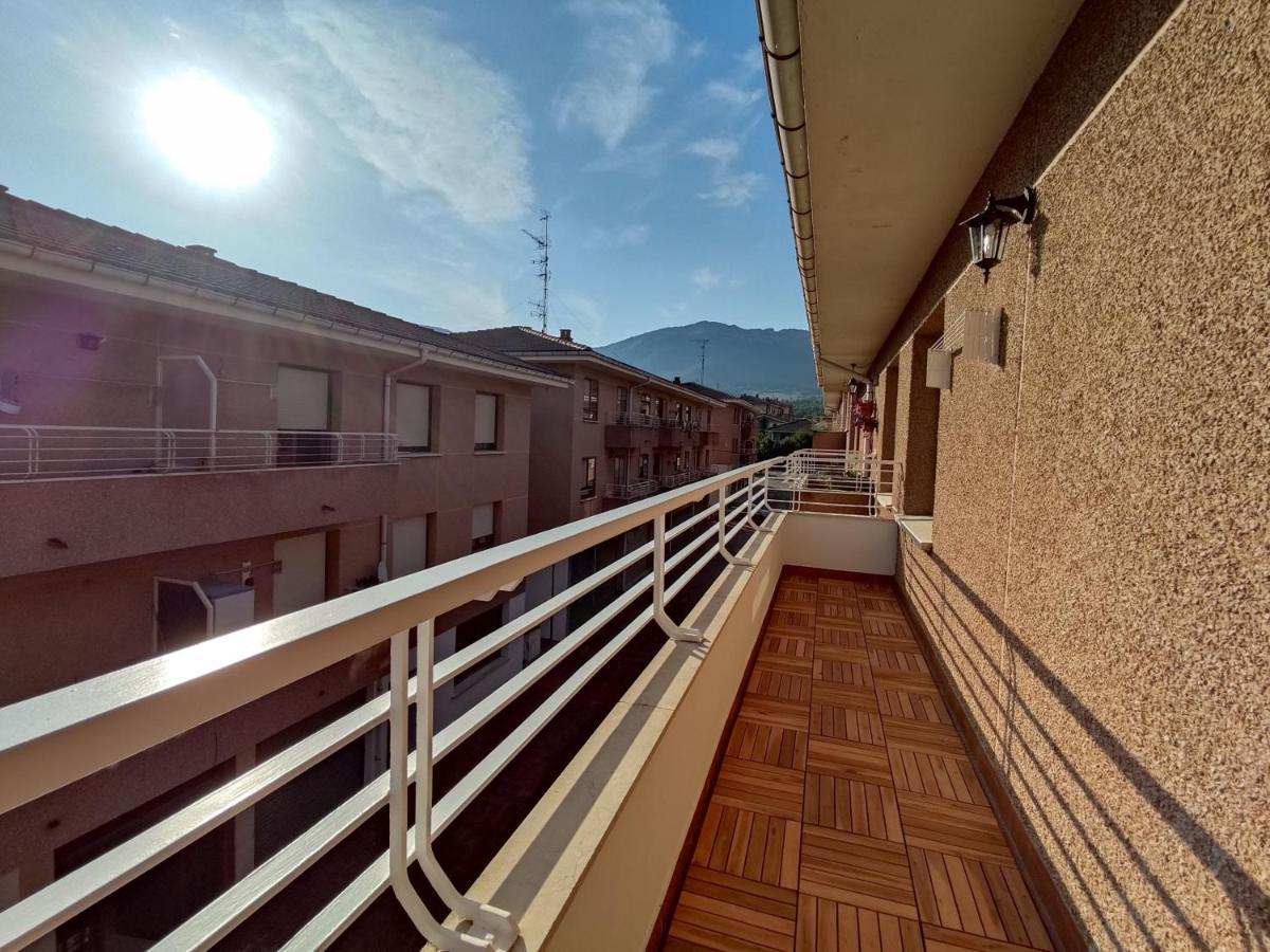 Acogedor Apartamento Junto A La Plaza Villasana de Mena Zewnętrze zdjęcie